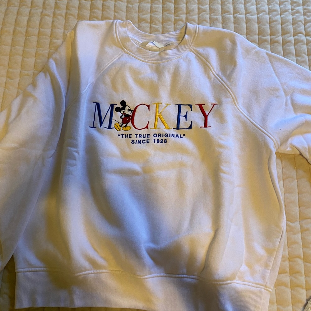 H&M Disney sweatshirt